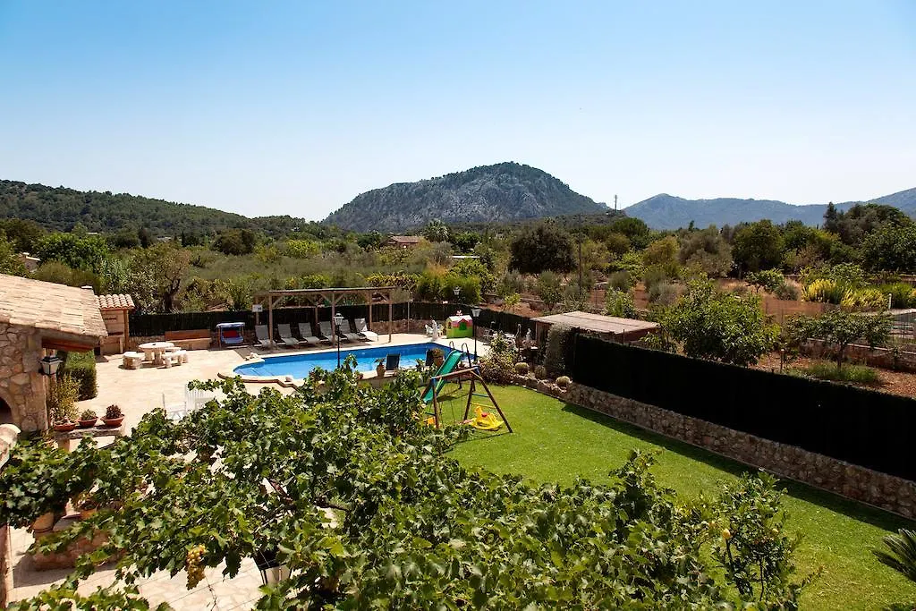 Toni Mosca Villa Pollensa España
