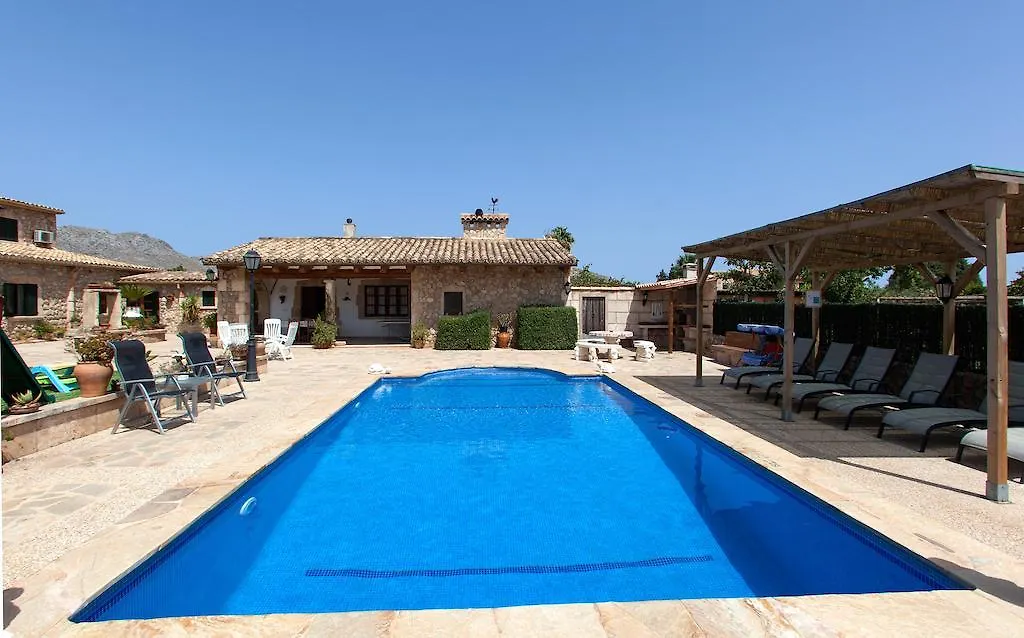 Toni Mosca Villa Pollensa España